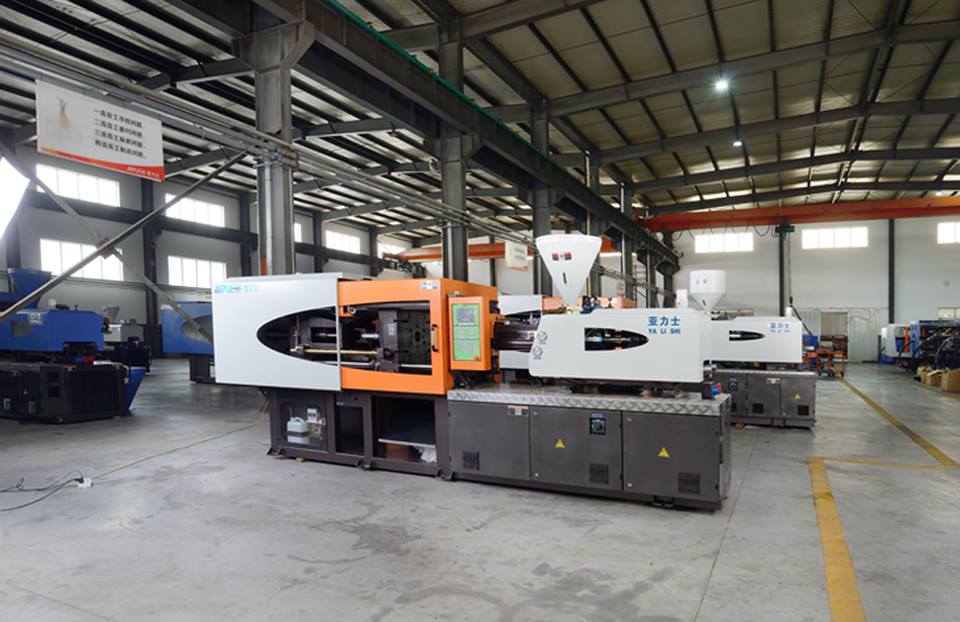 Plastic Injection molding Machine
